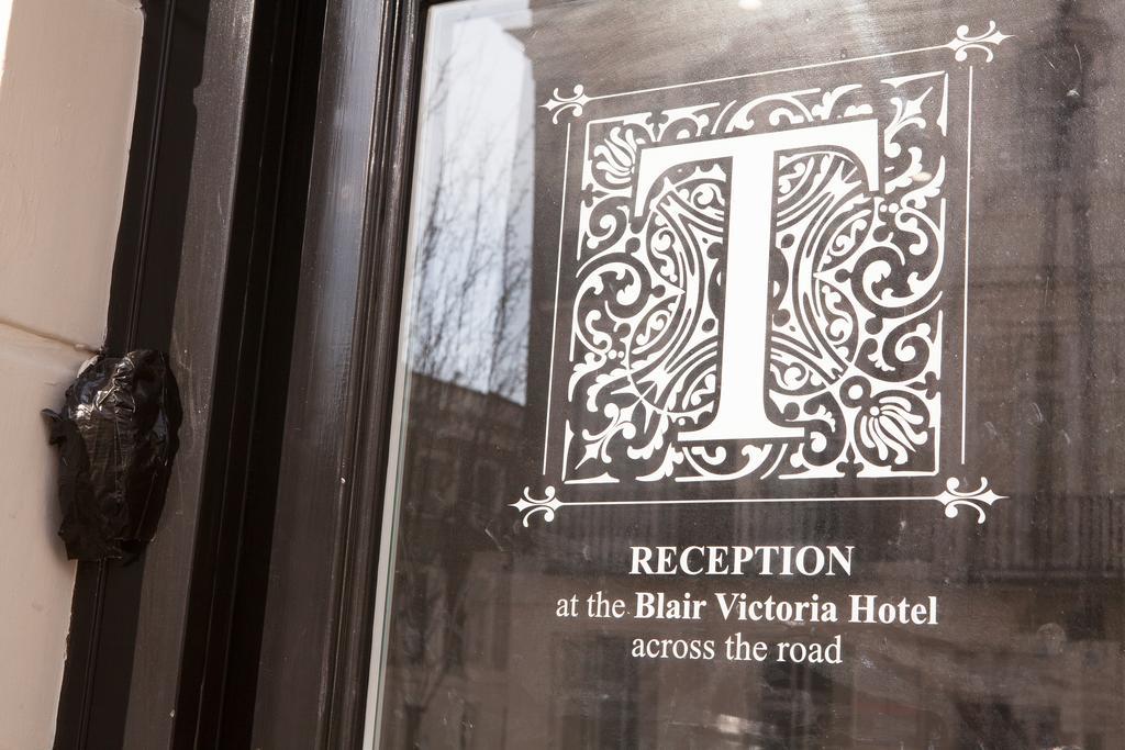 The Tudor Inn Hotel Londres Exterior foto
